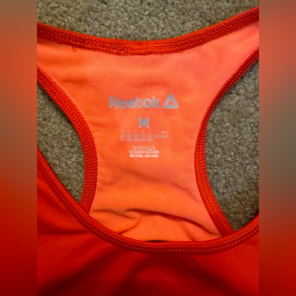 Reebok activewear set - Picture 2 of 5